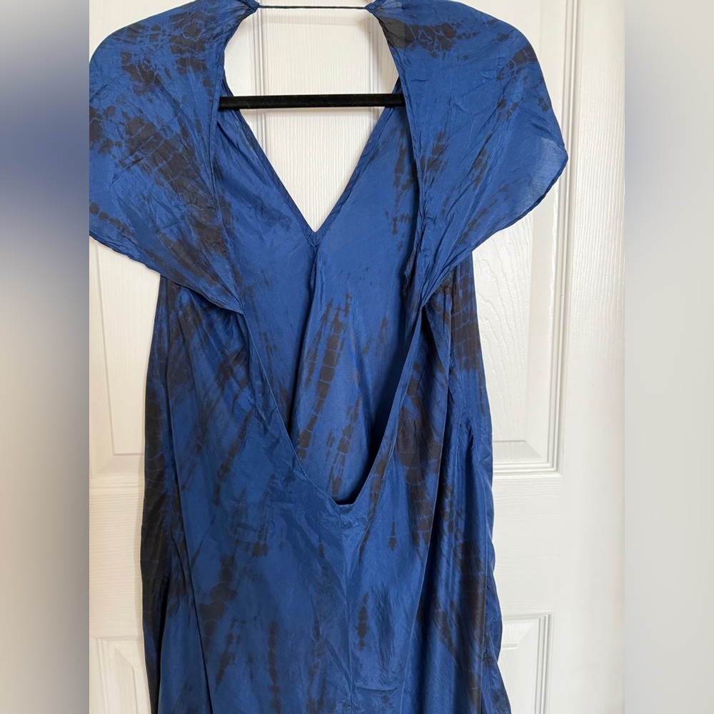 Fara Boutique Lana Dress 100% Silk - Picture 4 of 9